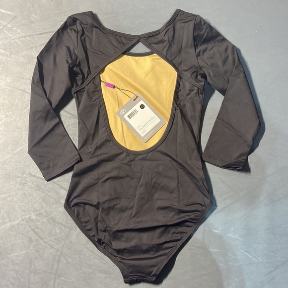 Russian Pointe Brand • Foundations 6 Leotard • Extra Small Adult - Picture 2 of 5